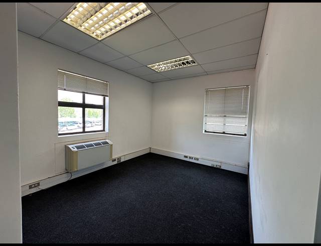 150M² OFFICE TO LET IN HIGHVELD TECHNOPARK